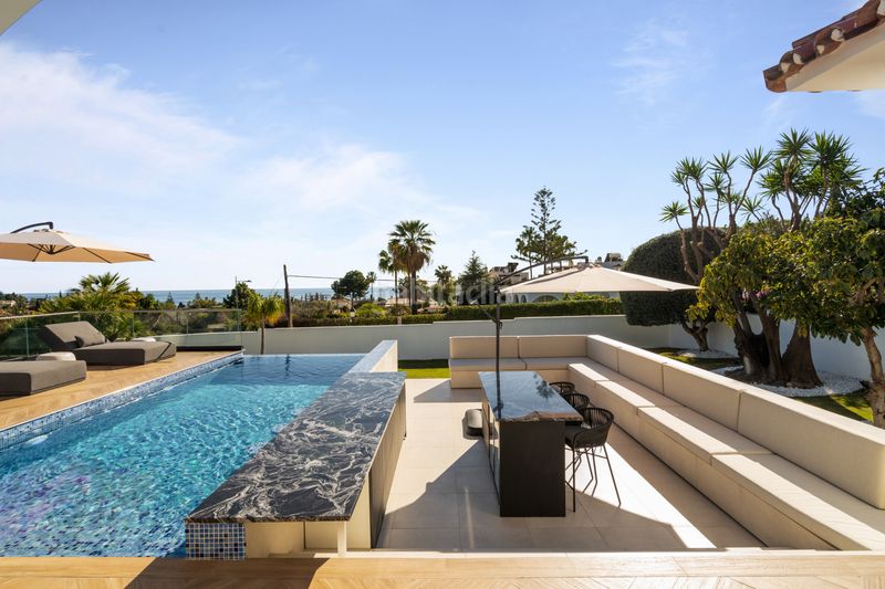 Foto 17faefc4-4239-4e8a-8804-cae9f1471fe8. Casa amb calefacció aparcament piscina a Casco Antiguo Marbella