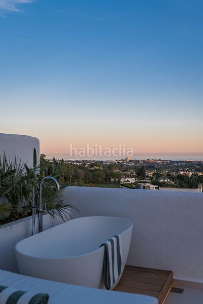 Foto b85c37e5-4574-483a-b0d0-5412805c6259. Àtic amb aparcament piscina a Los Naranjos Marbella