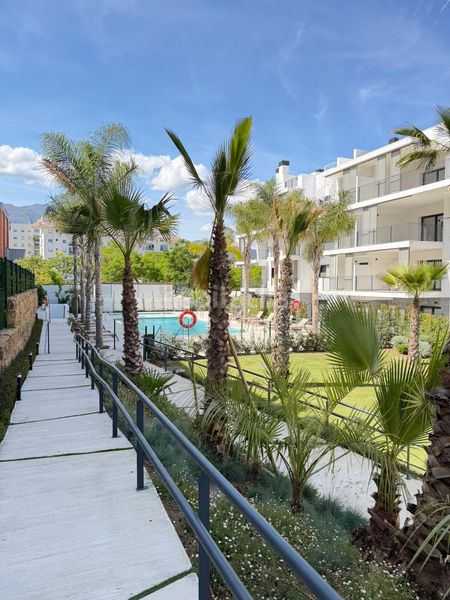 Foto 855eb6d5-fb28-4524-8622-7e7a983ff79c. Apartament amb calefacció aparcament piscina a Centro Estepona