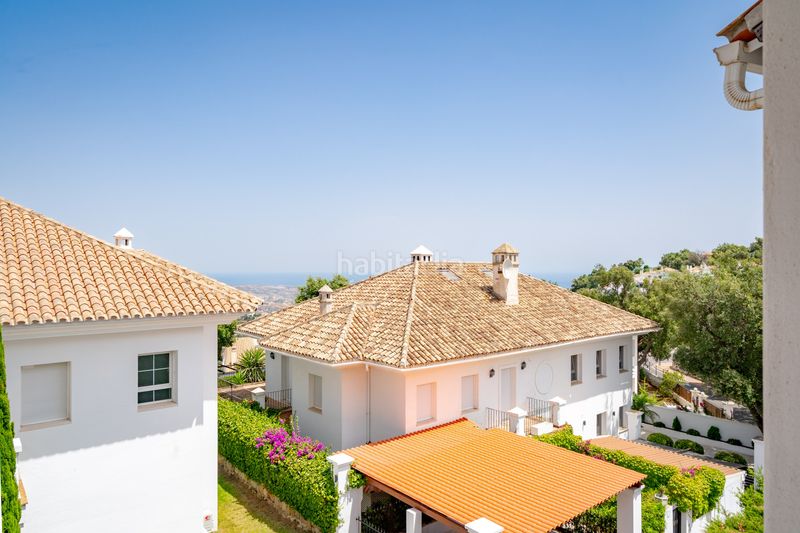 Foto ba09476c-0be9-4235-9e8d-6ae6d26bd558. Casa amb calefacció aparcament piscina a Elviria Marbella
