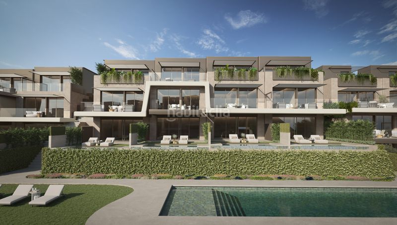 Foto 5b1d978b-e534-4773-adbd-f8132cc1b3e5. Casa adossada amb aparcament piscina a Elviria Marbella