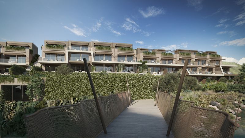 Foto ff2aeca9-0c17-4ed4-a9ef-d8c503f028e2. Casa adossada amb aparcament piscina a Elviria Marbella