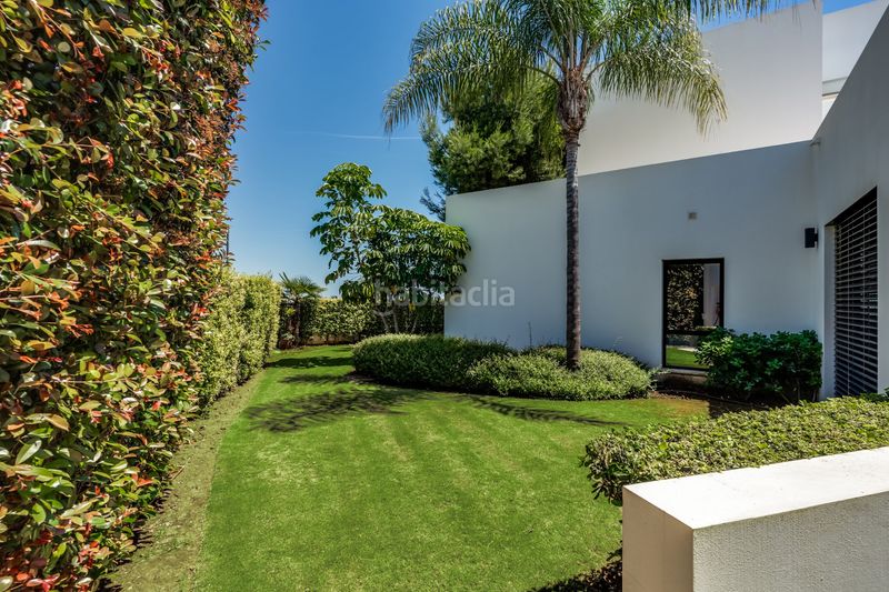 Foto 098fd894-b82f-4f82-bad7-32dd498eb3dd. Casa amb calefacció aparcament piscina a lomas de Marbella club Marbella