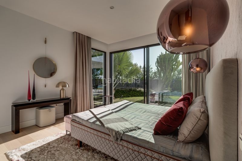 Foto caab1cb3-8bd4-4e43-b011-9877f7e76999. Casa amb calefacció aparcament piscina a lomas de Marbella club Marbella