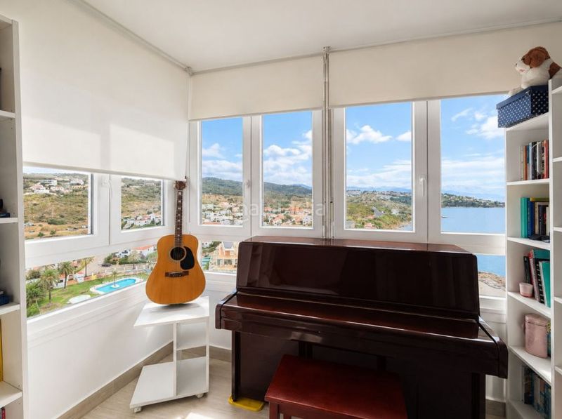 Foto 42c5494a-401d-439b-89f4-aef86b526321. Apartment with heating parking in puerto de Sotogrande-la marina Sotogrande
