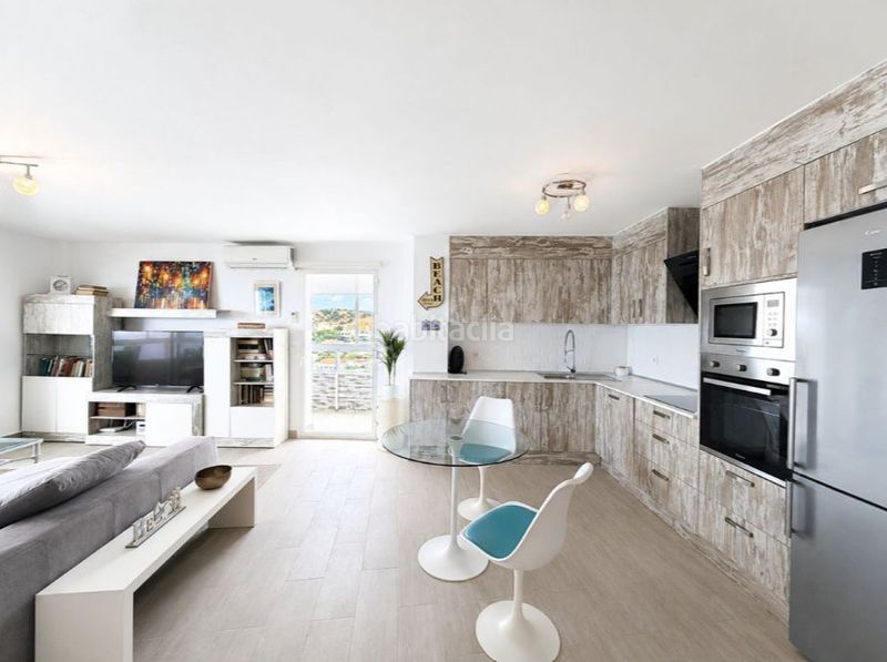 Foto aa7ccd90-0abb-4e7f-86d6-a9c15f2c9af6. Apartment with heating parking in puerto de Sotogrande-la marina Sotogrande