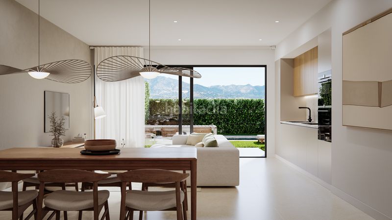 Foto 305a3053-a431-496b-ba1a-cc48a539a736. House with heating parking pool in El Faro de Calaburra - Chaparral Mijas