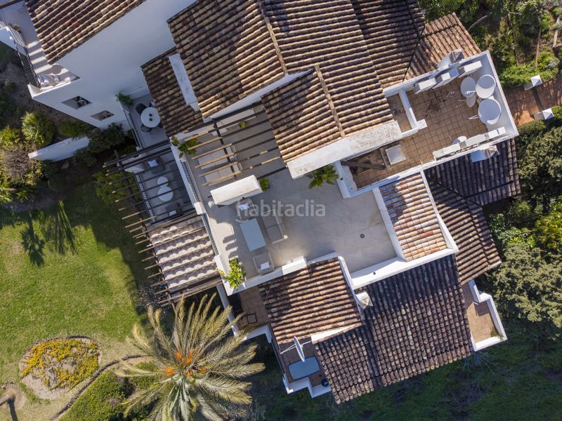 Foto 0556e693-4d17-4639-b45f-56a77a237b13. Àtic amb aparcament piscina a La Quinta Benahavís