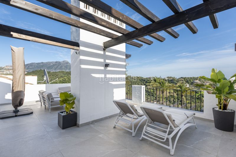 Foto 4292983c-0eac-4a22-b59f-bd2d53f6be04. Àtic amb aparcament piscina a La Quinta Benahavís