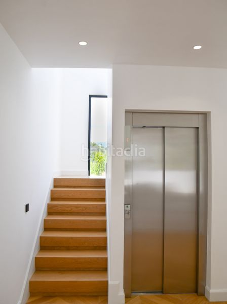 Foto 4a86df20-89d8-49b9-8363-958ee7acbcb0. Casa amb aparcament piscina a lomas de Marbella club Marbella