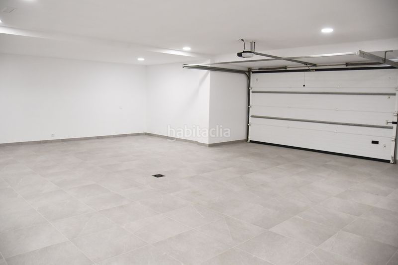 Foto 6de0f5b8-5972-45e7-955a-e0b6887f0fc2. Casa amb aparcament piscina a lomas de Marbella club Marbella