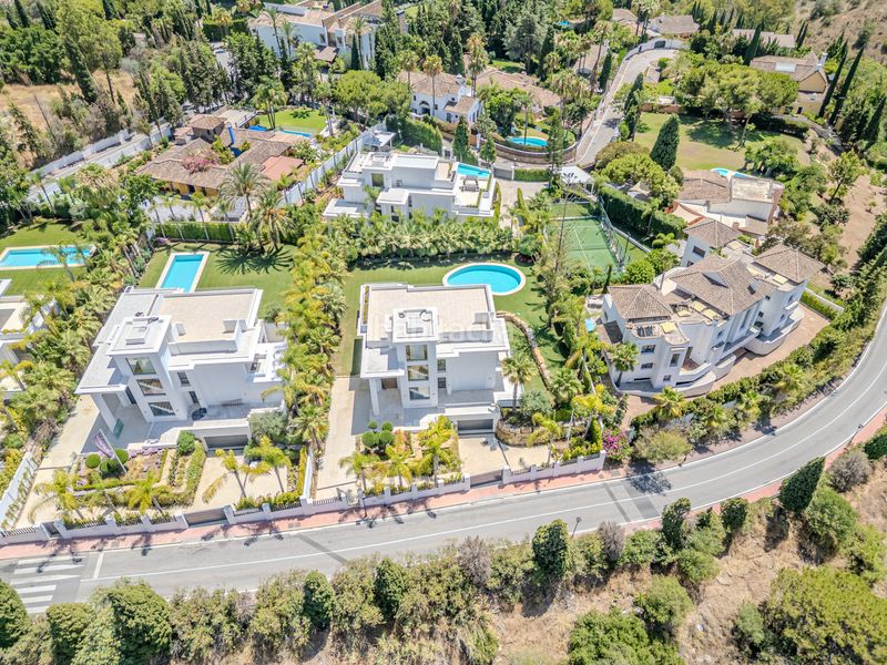Foto c9d15e24-1b72-46c4-b343-62c3fb07524d. Casa amb aparcament piscina a lomas de Marbella club Marbella