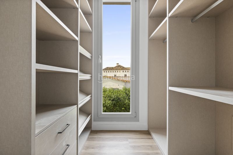 Foto 43914531-6c3e-4063-8605-fecc426f1481. Casa amb aparcament piscina a Nueva Alcántara Marbella