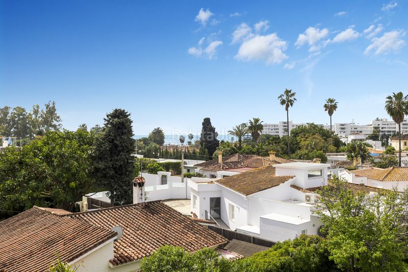 Foto c85c03b8-4d57-447d-b7a5-6a681e8ccddb. Casa amb aparcament piscina a Nueva Alcántara Marbella