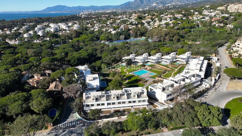 Foto a5fcfc2c-81af-437a-ad43-fdade64b9448. Casa adossada amb aparcament piscina a Casco Antiguo Marbella