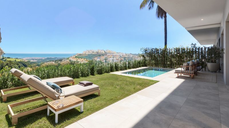 Foto ada4d6ce-1aee-4493-96c9-cd49de7f5b02. Casa amb aparcament piscina a Casares pueblo Casares