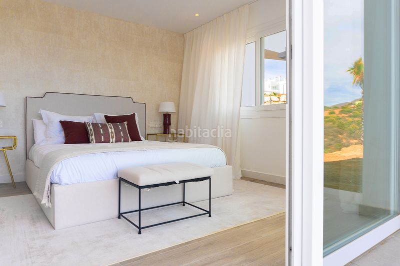 Foto 4f633b85-b3a8-4ff2-8a23-958288a780e7. Apartament amb calefacció aparcament piscina a Casares pueblo Casares
