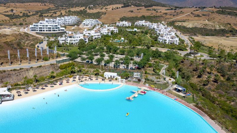 Foto 6d241134-60b4-4e10-bf5d-f21f894e3789. Apartament amb calefacció aparcament piscina a Casares pueblo Casares