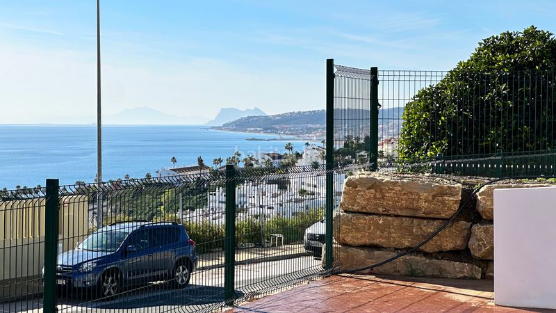 Foto 685b19f3-5731-4da7-abc5-0e1e00f059b5. Apartament amb calefacció aparcament piscina a Casares pueblo Casares