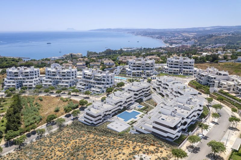 Foto 7414486c-f68f-430c-b55c-4f8d541c1f04. Apartament amb calefacció aparcament piscina a Centro Estepona