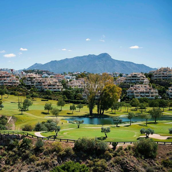 Foto 6cbb80f6-7a89-4ba8-a056-3ae325e8a857. Apartament amb calefacció aparcament piscina a Casco Antiguo Marbella