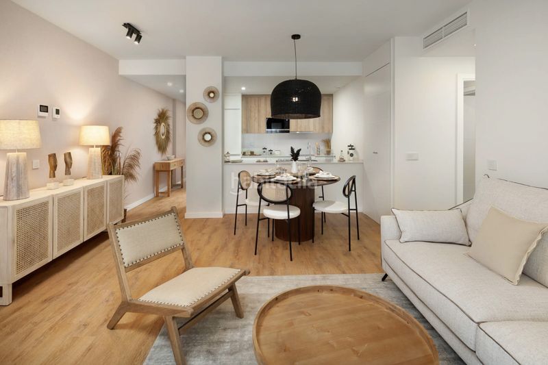 Foto 19e290fc-5dbc-4399-9fa0-aaf9632f35ff. Apartament amb calefacció aparcament piscina a Centro Estepona