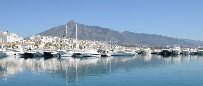 Foto 39e68465-d981-4396-ada8-2a214d208a4e. Apartament amb aparcament piscina a Centro Estepona