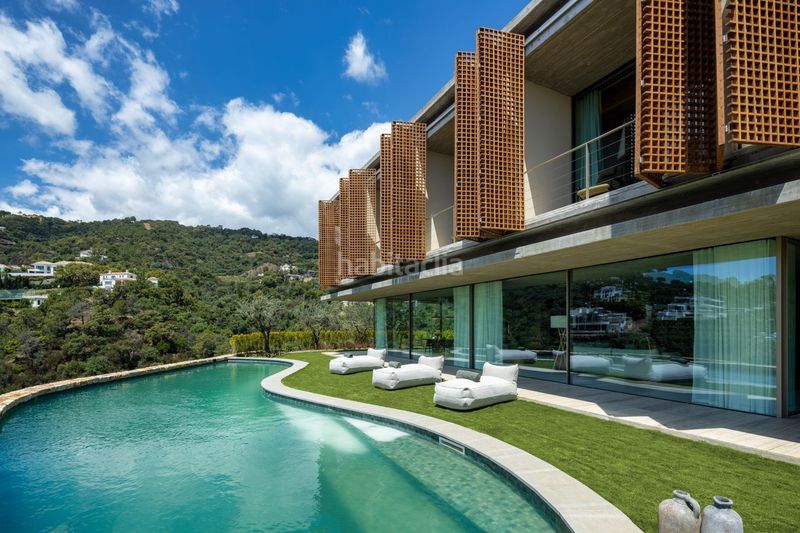 Foto a66d2e86-9e4d-4cc4-9901-25be89ecd7c7. Casa amb piscina a Casco Antiguo Marbella