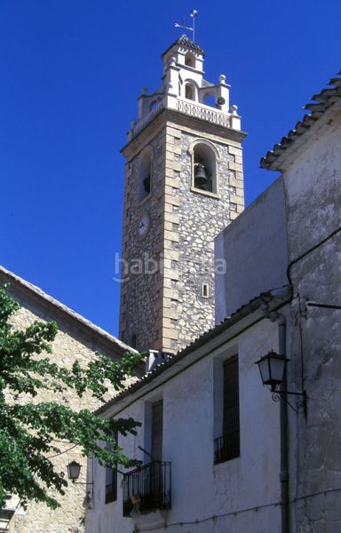 Foto c02425ca-036e-47fc-9de9-46da1290a326. Pis amb xemeneia calefacció a Torre de les Maçanes (la)