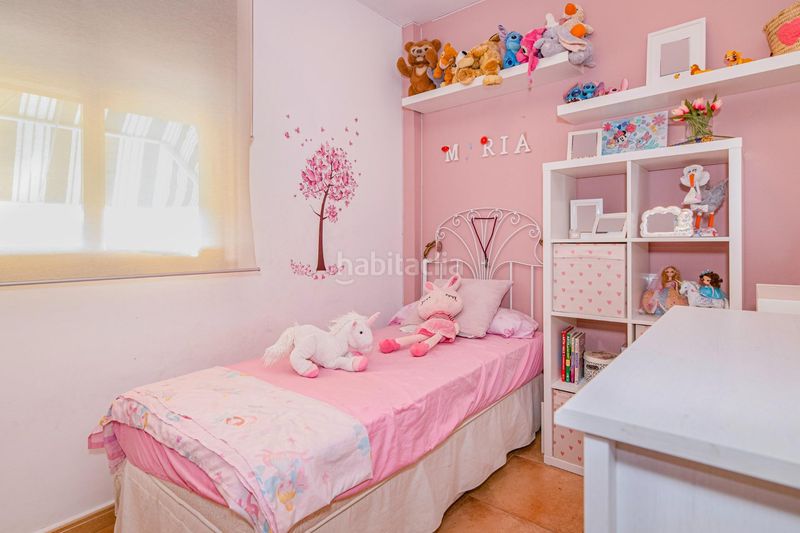 Foto 86f3b2a1-f2e0-4f1c-b0aa-f8f8349d86c8. Casa adossada a rosa chacel 14 a Urbanizaciones Alhendín