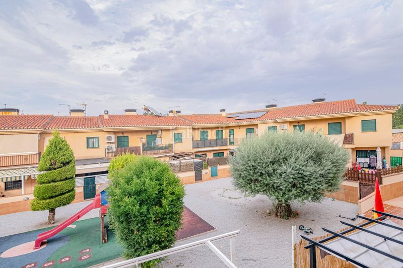 Foto b34fa7ee-227d-4194-9e90-8d4ae3007f00. Casa adossada a rosa chacel 14 a Urbanizaciones Alhendín