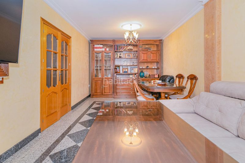 Foto c839c056-59a6-422d-94b2-85f61111bcb9. Casa adossada a sagitario (am) 1 a Ambroz Vegas del Genil