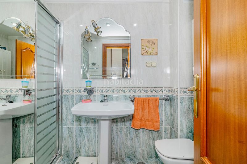 Foto 38fd47f2-5e07-4f08-96ee-3e4527ebbb1f. Appartement dans calle santo tomas de villanueva 14 dans Granada