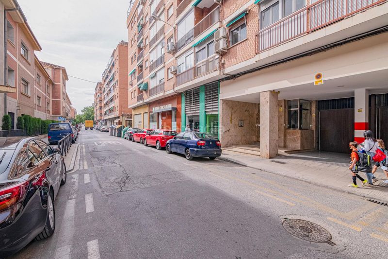 Foto 93a4f85d-08f4-4ccd-9c21-14a36f4cc033. Appartement dans calle santo tomas de villanueva 14 dans Granada