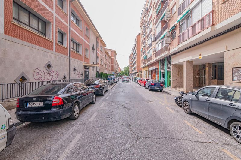 Foto 988587a8-baa1-4484-a371-7183c02ff7ef. Appartement dans calle santo tomas de villanueva 14 dans Granada