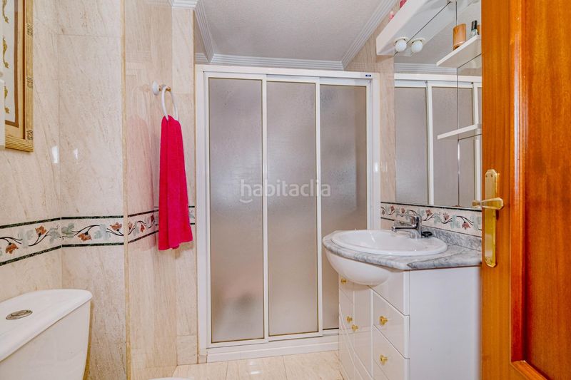 Foto dba24326-5292-48d2-9733-107468744960. Appartement dans calle santo tomas de villanueva 14 dans Granada