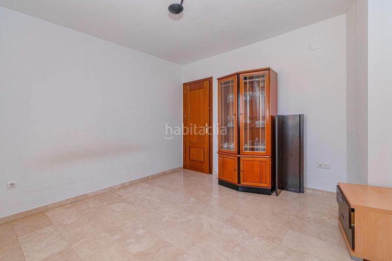 Foto 82dbb000-c24b-4afb-8528-e418666de064. Casa adossada amb aparcament a Barrio de la Vega Monachil