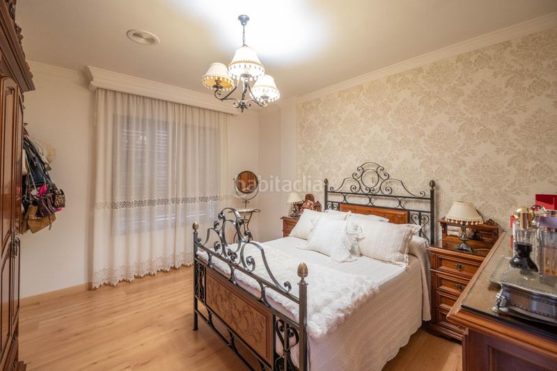 Foto 83c86027-d0be-4ceb-8943-17b196112543. Casa amb aparcament a San Francisco - El Chorrillo Gabias (Las)