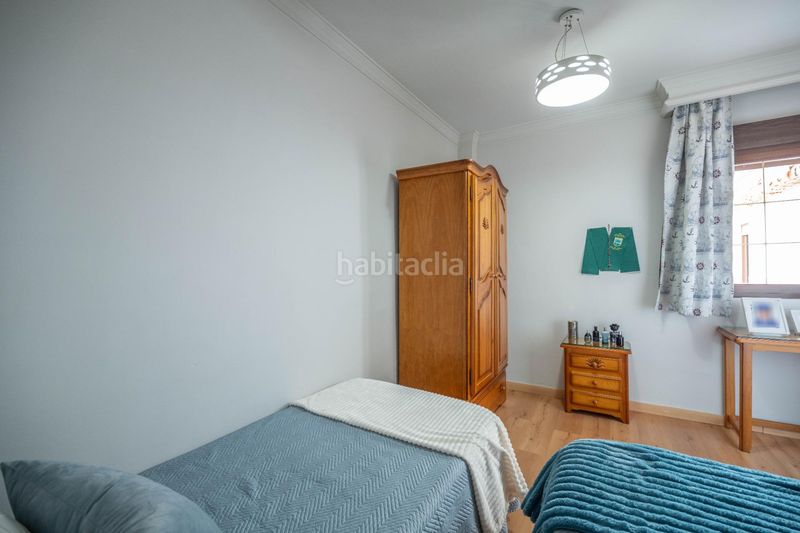 Foto da52e54f-1783-4649-8d4a-292dcdb22c39. Casa amb aparcament a San Francisco - El Chorrillo Gabias (Las)