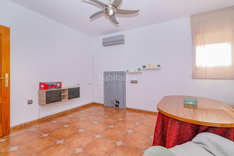 Foto d0056760-d01f-4297-b8fd-843746553bbf. Xalet amb aparcament a Cúllar Vega