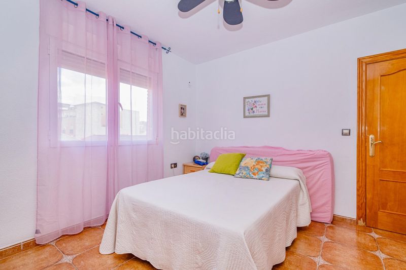 Foto d62f3679-73e3-405c-b998-4d979912d023. Xalet amb aparcament a Cúllar Vega