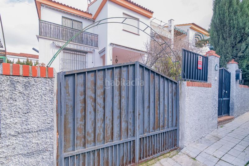 Foto 613e5d71-9b7d-4d77-b1a6-d294564e9f5e. Casa bifamiliare con parcheggio in La Zubia Ciudad Zubia (La)