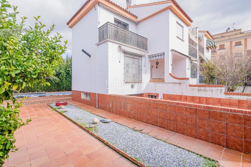 Foto 673918fd-4264-4523-8083-4eb698dbdec4. Casa bifamiliare con parcheggio in La Zubia Ciudad Zubia (La)