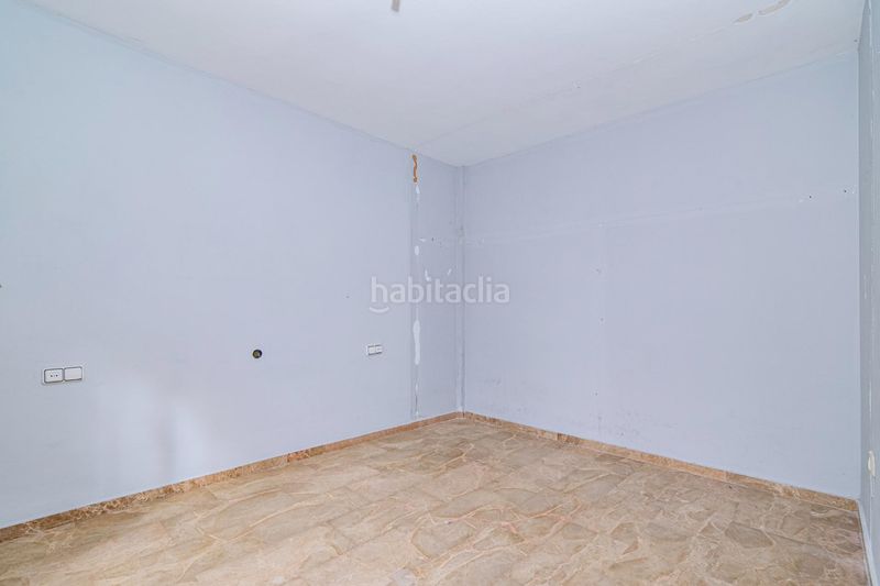 Foto a4b96300-893c-4395-b96c-d0cd29efd07f. Casa bifamiliare con parcheggio in La Zubia Ciudad Zubia (La)