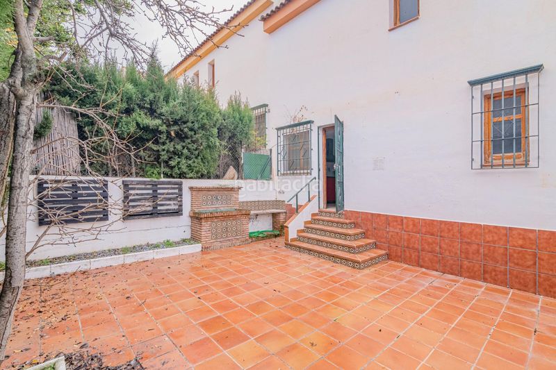 Foto a779e158-c611-42d5-b67e-565e7f42b3cf. Casa bifamiliare con parcheggio in La Zubia Ciudad Zubia (La)