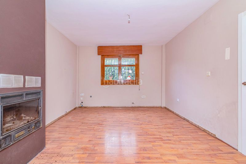 Foto f52a51c6-c2a9-4bf5-9c45-6c8caf484d5e. Casa bifamiliare con parcheggio in La Zubia Ciudad Zubia (La)