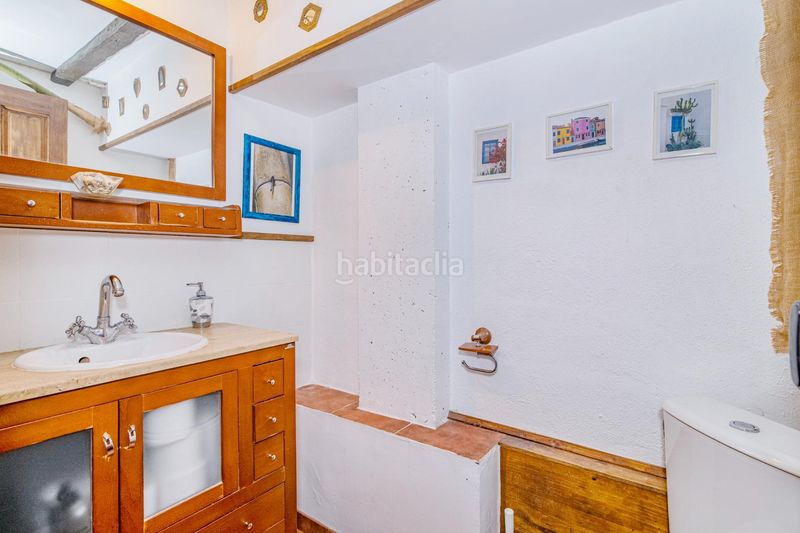 Foto 1e572129-70a8-452e-9ccc-6afecc961292. Casa adossada a Barrio de la Vega Monachil