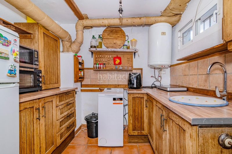 Foto 2a33cf33-320a-4436-9887-78f80fb63bc1. Casa adossada a Barrio de la Vega Monachil