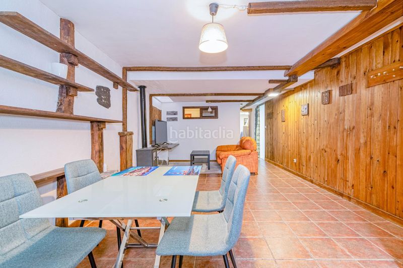 Foto 9796a205-abd6-4e95-a4dc-15d80f65b5e7. Casa adossada a Barrio de la Vega Monachil