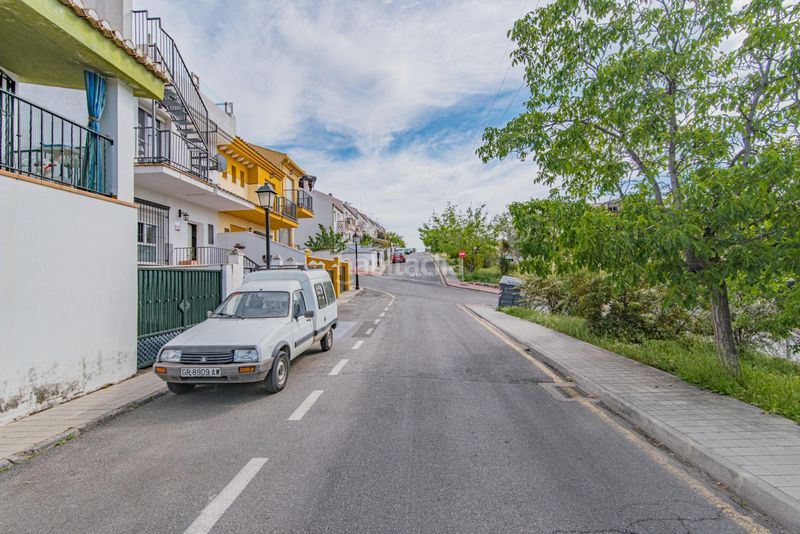 Foto a291cf6b-49da-41a5-8a2a-1e3655c0ec52. Casa adossada a Barrio de la Vega Monachil